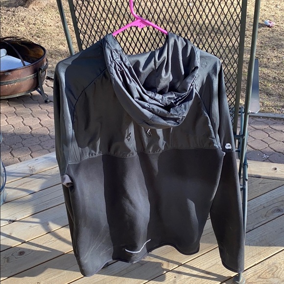 Nike running jacket - Picture 2 of 4